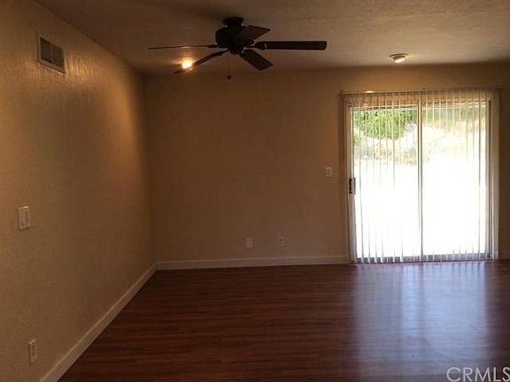 3rd image of 25992 E Edgemont Dr