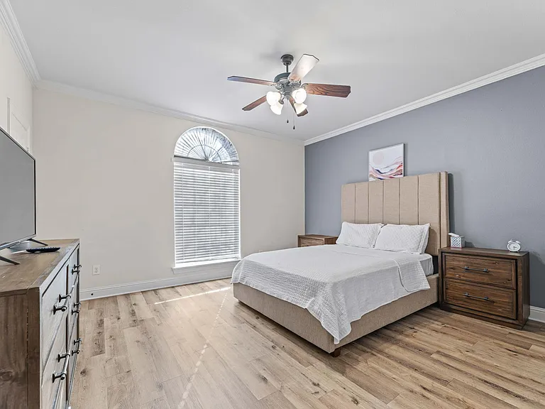 5816 La Vista Dr — Photo 20