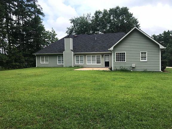 3rd image of 205 Butterfield Ln