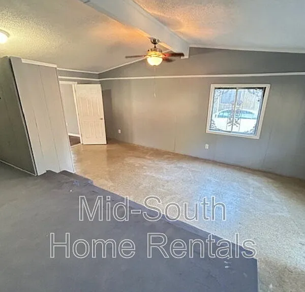 803 Ledbetter Ave — Photo 9