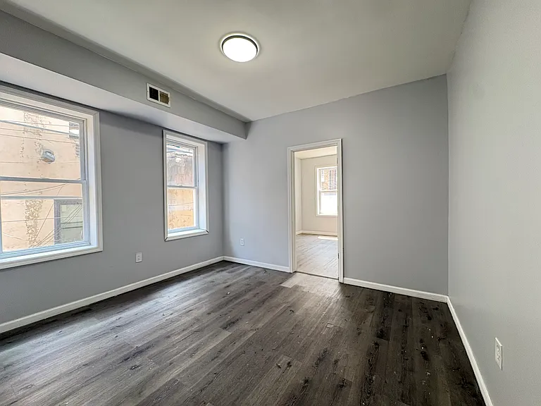 122 Wade St #1 — Photo 2