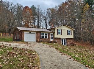 656 Millstone Rd, Woodlawn, VA 24381