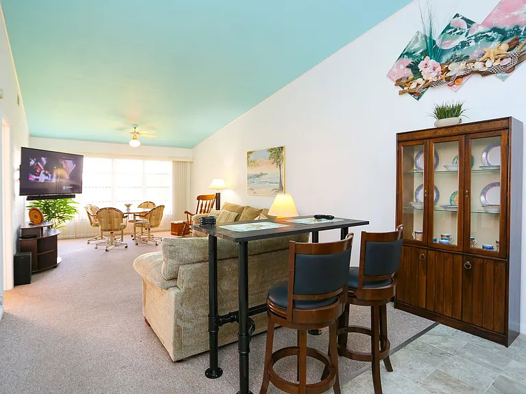4030 Northlight Dr — Photo 8