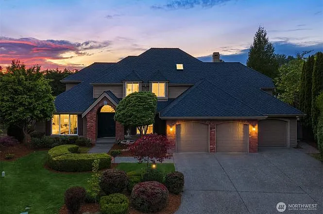2215 271st Ct SE — Photo 31