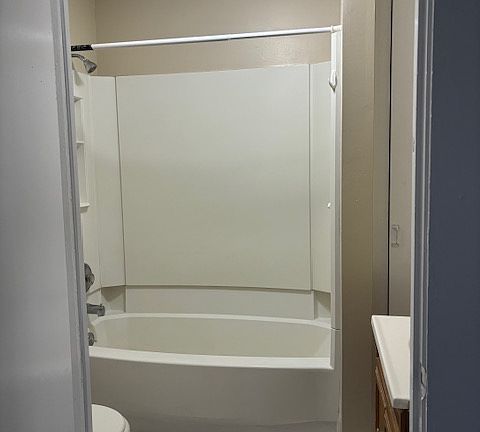 3rd image of 142 Broadway St #5
