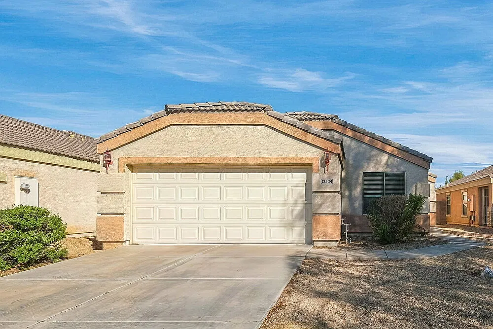 4 bed, 2.0 bath, 1615 sqft, $1,990 — Photo 1