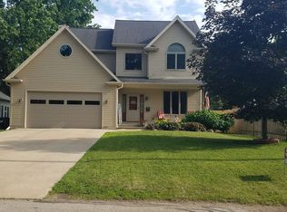 125 W Allen St, Ottawa, IL 61350