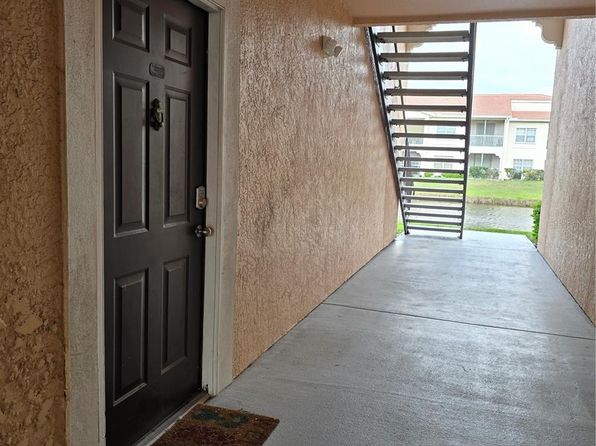 4170 Central Sarasota Pkwy APT 412