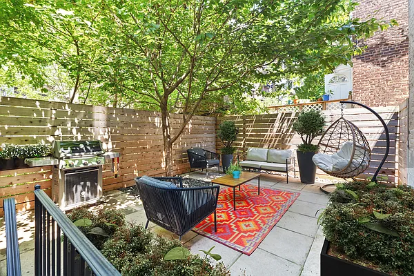 Sold by Nest Seekers International | media 9