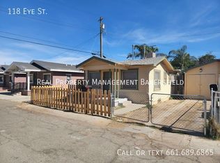 118 Eye St, Bakersfield, CA 93304