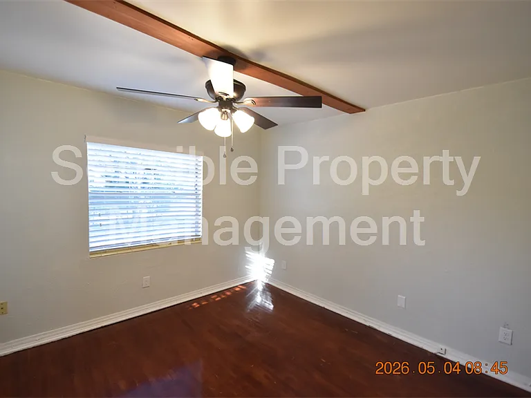 2801 Sanders Dr — Photo 19