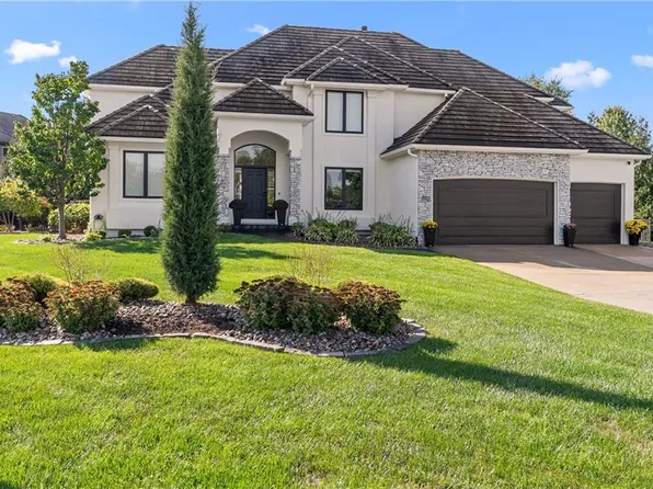 4206 NE Edmonson Ct, Lees Summit, MO 64064