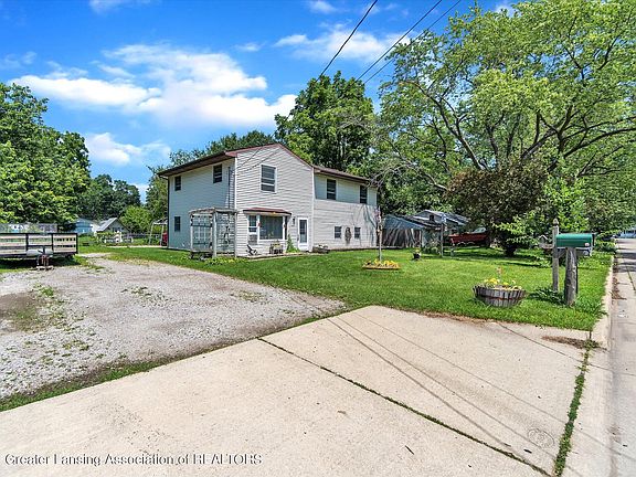4th image of 2410 Bliesener St
