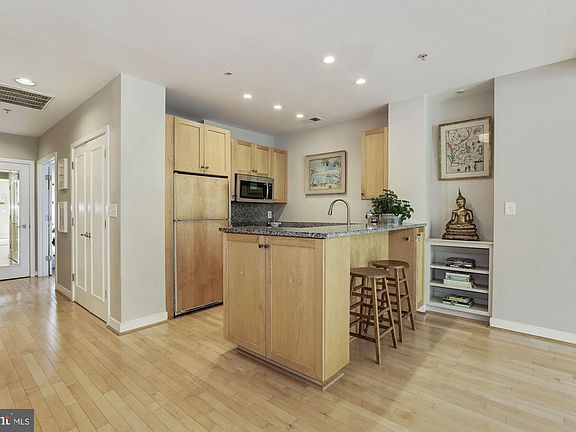 4th image of 4025 Connecticut Ave NW APT 102