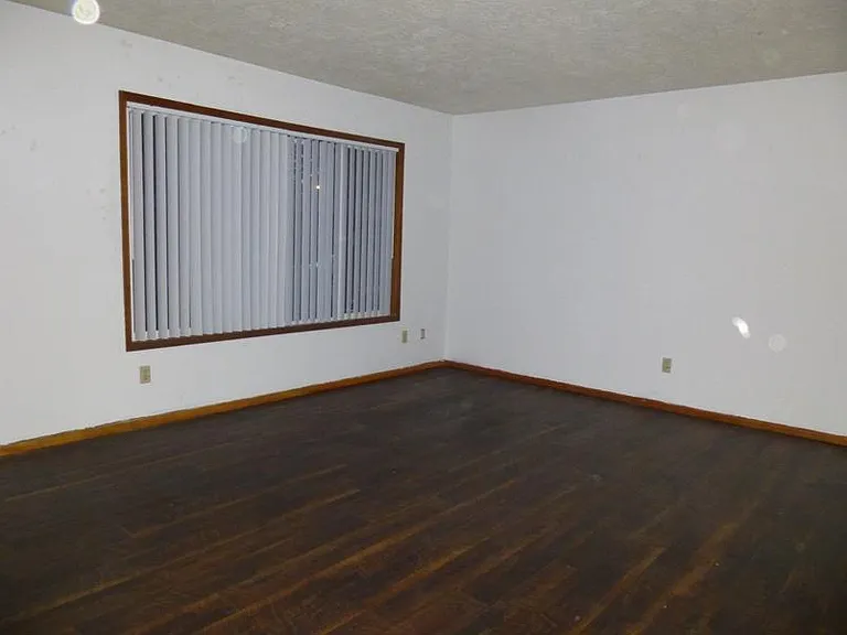 3217 Grand Blvd — Photo 7