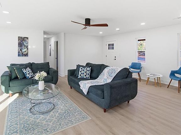 5th image of 3901 Ebenezer Rd