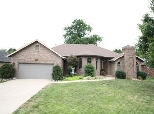 2517 S Overhill Ave, Springfield, MO 65807