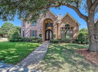 902 Oakwood Ln, Coppell, TX 75019