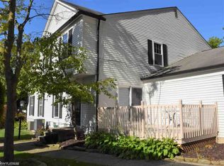 33585 Bayview Dr, Chesterfield, MI 48047