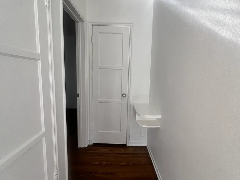 445 N Doheny Dr #F — Photo 14