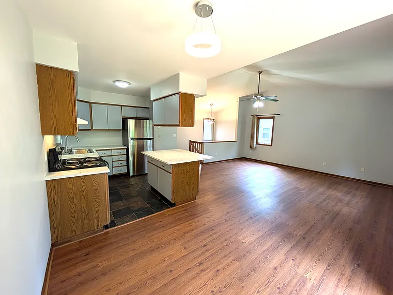 599 Echo Ct — Photo 9