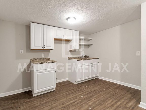 3rd image of 7150 Natal Ave #A