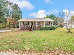 310 Lovin Farm Ct, Vonore, TN 37885
