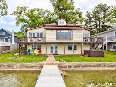 978 E 88th St, Newaygo, MI, 49337