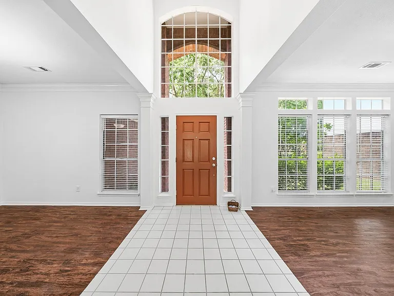 4323 Ringrose Dr — Photo 5