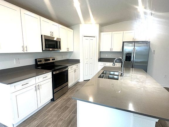 4th image of 2262 Pigeon Plum Dr