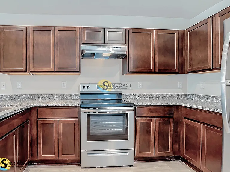 27078 Adams St — Photo 8