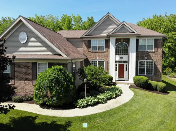 702 W Hampton Ave, Loves Park, IL 61111