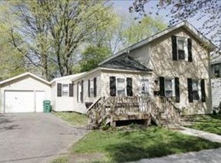 614 West St, Three Rivers, MI 49093