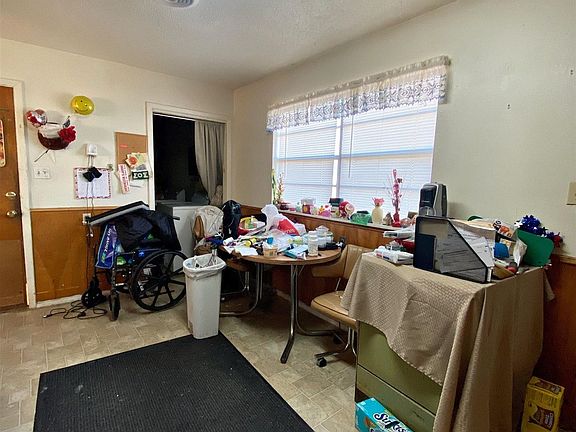 4th image of 528 Circle Dr