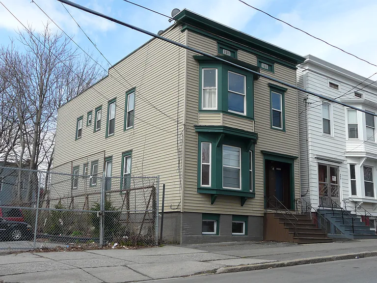 398 Orange St #2 — Photo 5