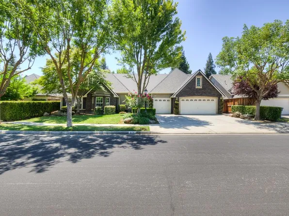 274 W Lester Ave, Clovis, CA 93619