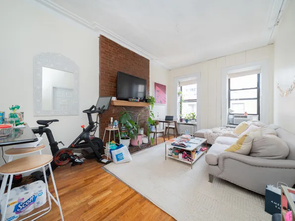 208 E 60th St APT 3, New York, NY 10022