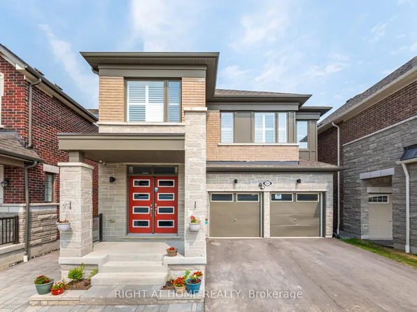3281 Turnstone Blvd, Pickering, ON L1X 0M9