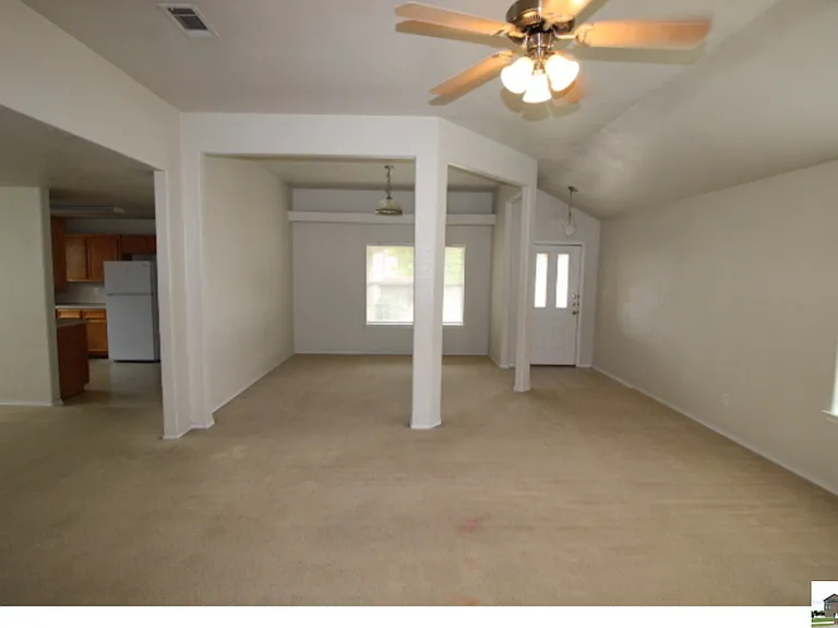 1906 Flagstaff Dr — Photo 10