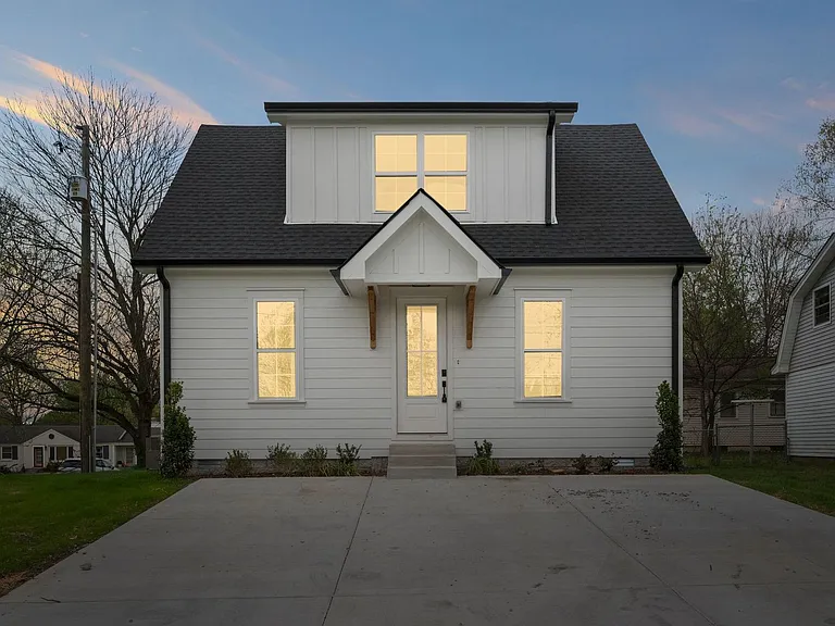 1510 Lawrence St — Photo 2