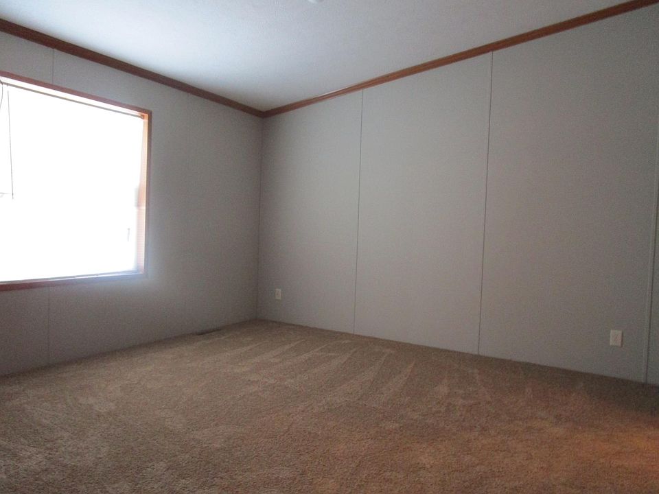 2nd image of 14 Santa Ana Ln