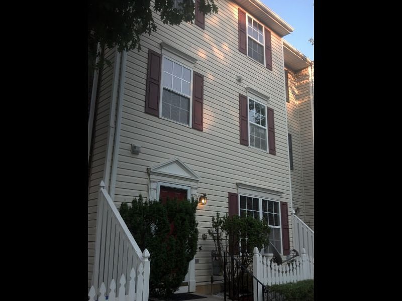 1st image of 8850 Goose Landing Cir