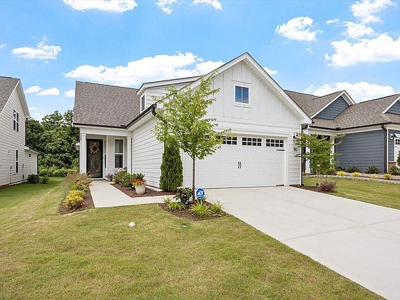 3rd image of 90 Shadowbrook Trl