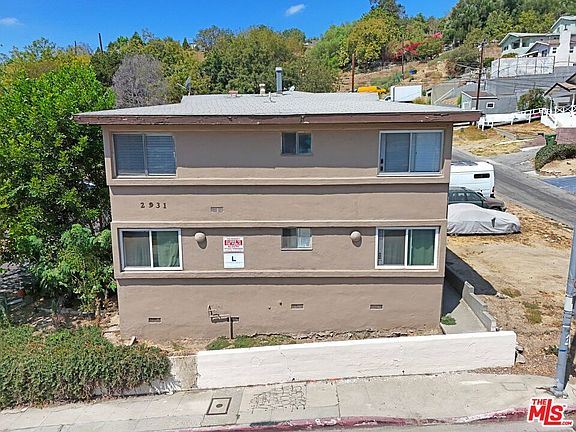 2nd image of 2931 Lincoln Park Ave