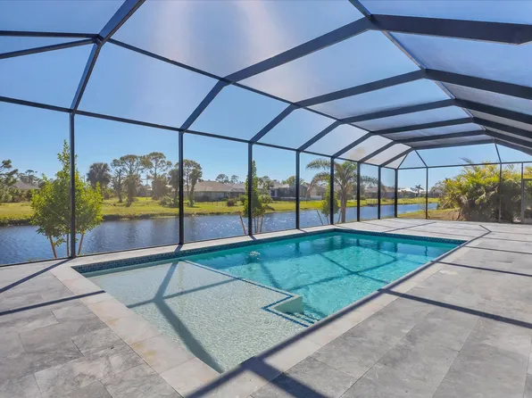 1097 Rotonda Cir, Rotonda West, FL 33947