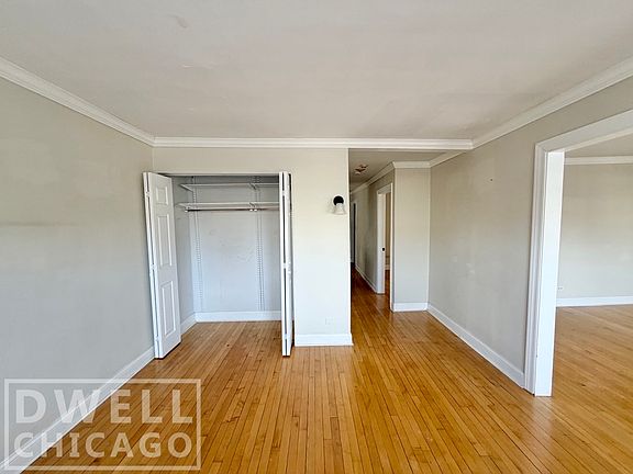 4th image of 731-33 Elm St #302