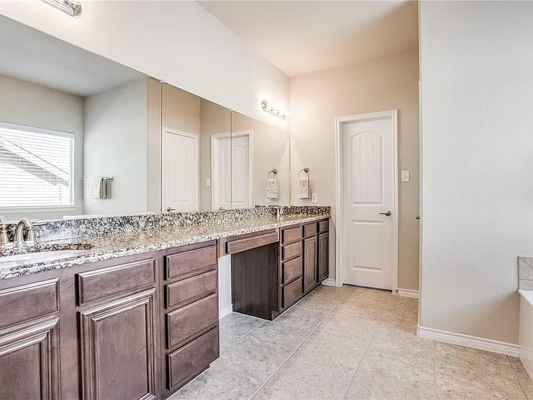 8717 Whitehead St — Photo 10