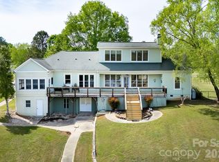46356 Chase Point Dr, Norwood, NC 28128