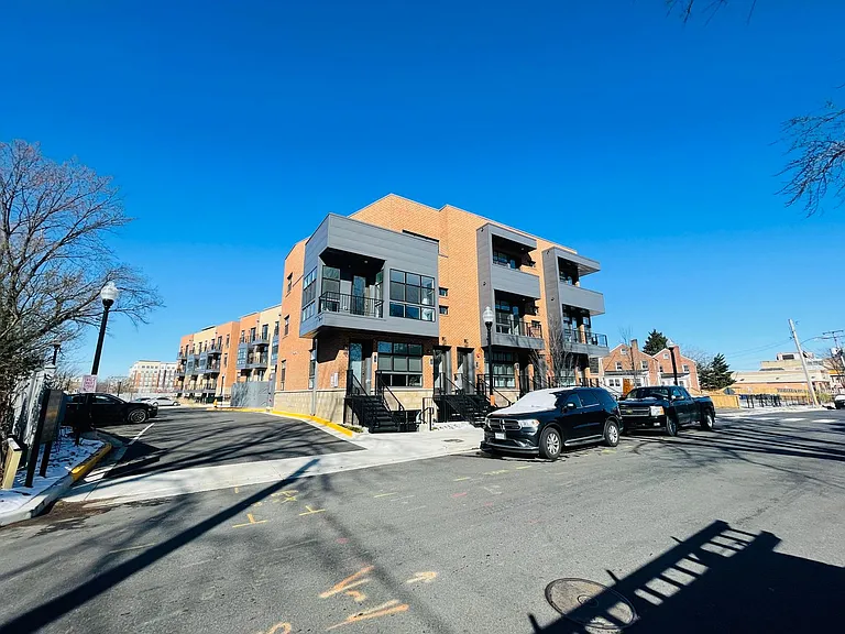 1106 S Highland St #2 — Photo 20