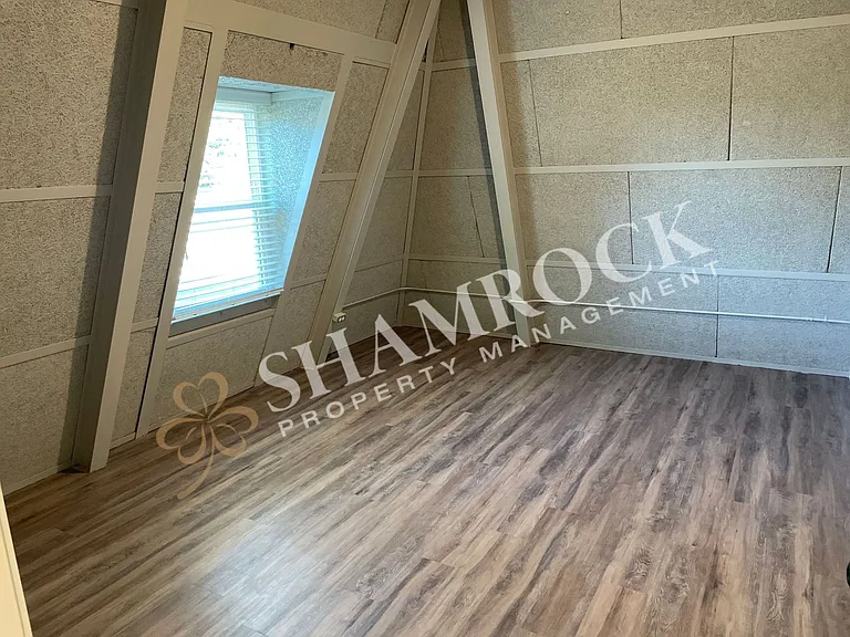 701 N New Rd #200 — Photo 9